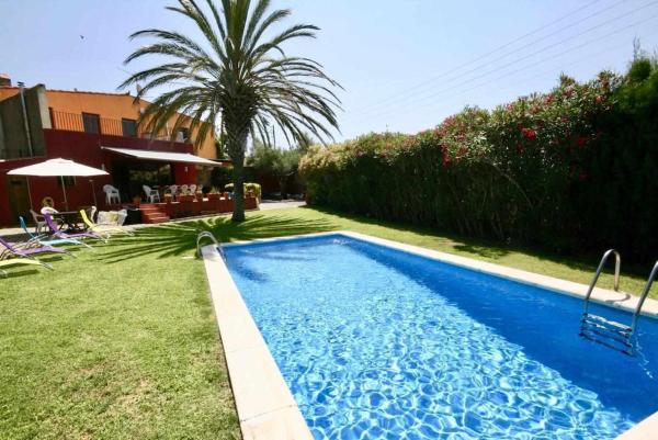 Casa rural alquiler íntegro Cal Sisco, Забронировать Дом для отпуска Виламанискле Alt Empordà