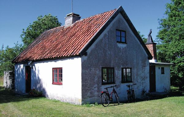 2 Bedroom Nice Home In Fårösund, Забронировать Дом для отпуска Коттеджи Форёсунд, Коттедж