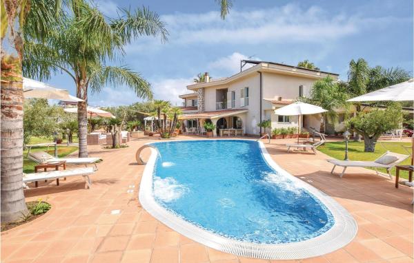 Amazing Home With Pool, Забронировать Дом для отпуска СПА-отели Ночера-Теринезе, SPA-услуги