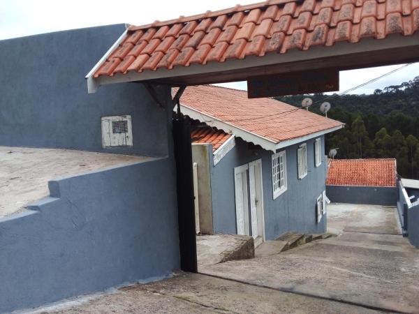 Cantinho aconchegante, Забронировать Дом для отпуска Кампус-ду-Жордан Mantiqueira Mountains, рядом с São João Monastery