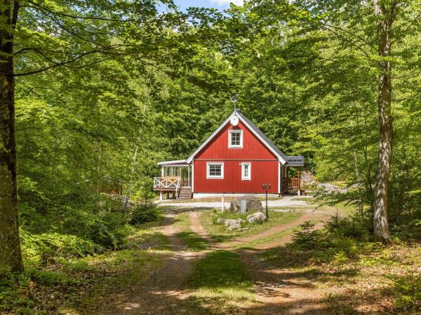 Holiday Home Erikstorp 142 by Interhome, Забронировать Дом для отпуска Коттеджи Улофстрём, Коттедж