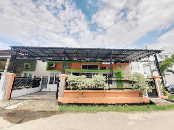 Rumah Lavender near OPI Mall Jakabaring, Забронировать Дом для отпуска Палембанг Суматра
