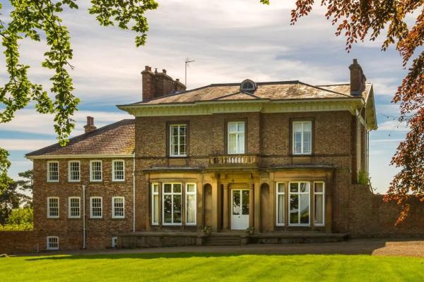 The Wing at Brook Hall nr York & Leeds