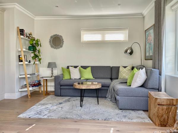 Fig Tree Cottage - Leafy Constantia Cottages