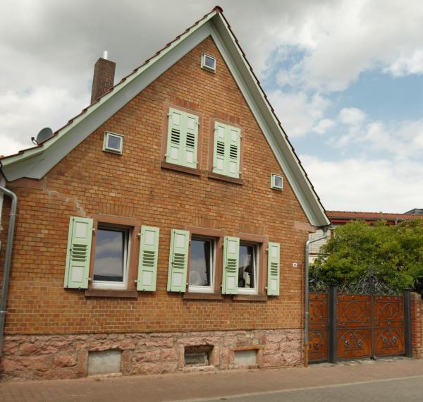 Ferienhaus anno 1895, Забронировать Дом для отпуска Шафхайм земля Гессен