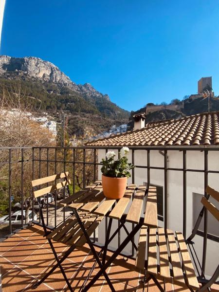 CASA CRIS OLDTOWN Cazorla, Забронировать Дом для отпуска Отели Касорла с парковкой, Парковка