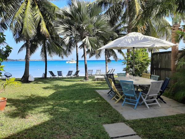 Fantastic spacious beachfront VILLAVACANCES, Забронировать Вилла Гран-Бэ Северное побережье Маврикия, рядом с Grand Baie Bazaar