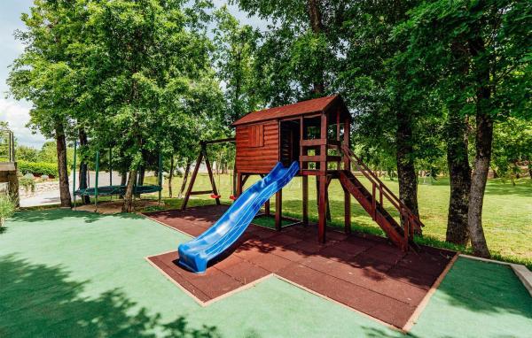 Beautiful Home In Poljica Imotska, Забронировать Дом для отпуска Отели Маргете с бассейном, Бассейн