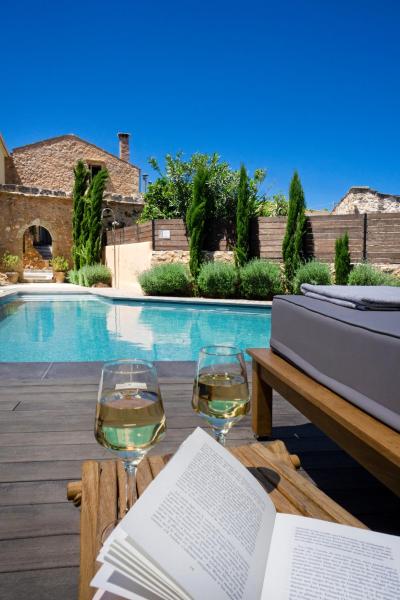 Almyrida Sands luxury stone villa, Забронировать Вилла Xirostérnion Апокоронас