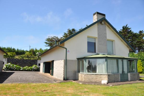 Luxury VILLA CAMÉLIA. Mountains, golf, horses, levada walks, Забронировать Вилла Санту-да-Серра Архипелаг Мадейра