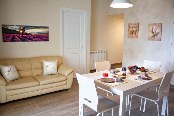 Taormina Family Apartment, Забронировать Дом для отпуска Виллы Таормина, рядом с Пляж Списоне, Вилла