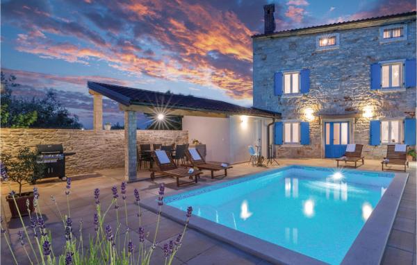 Stunning Home In Peruski With Wifi, Забронировать Дом для отпуска Перушки Истрия