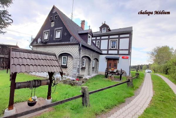 Chalupa Medium, Забронировать Дом для отпуска Коттеджи Czech central mountains, Коттедж