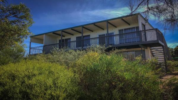 Longbeach House