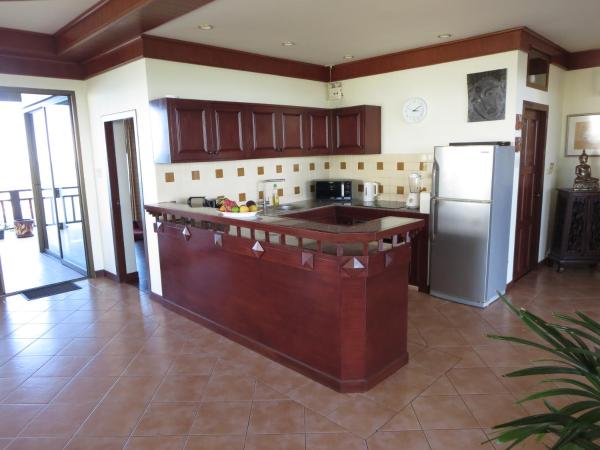 Baan Lom Talay Grand Villa Samui