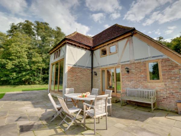 Holiday Home Three Oaks Barn