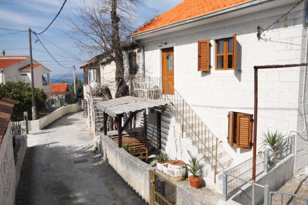 Holiday house with WiFi Okrug Gornji, Ciovo - 5253, Забронировать Дом для отпуска Трогир Ciovo Island