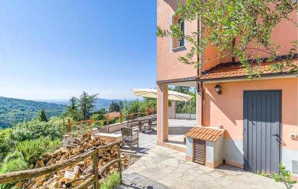 Cataverna, Забронировать Апартаменты/квартира Монтедивалли-Кьеза Lunigiana