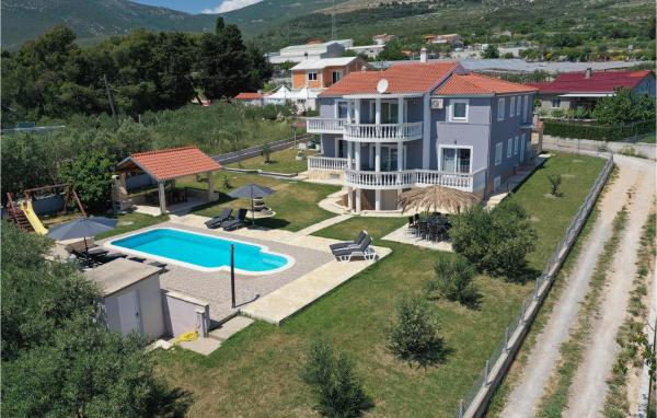 Holiday Home Kastel Novi With Sea View Vi, Забронировать Апартаменты/квартира Апартаменты Кастель-Нови, Апартаменты/квартира