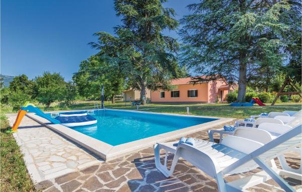 Three-Bedroom Holiday Home Krsan With An Outdoor Swimming Pool 07, Забронировать Апартаменты/квартира Апартаменты Веляки, Апартаменты/квартира