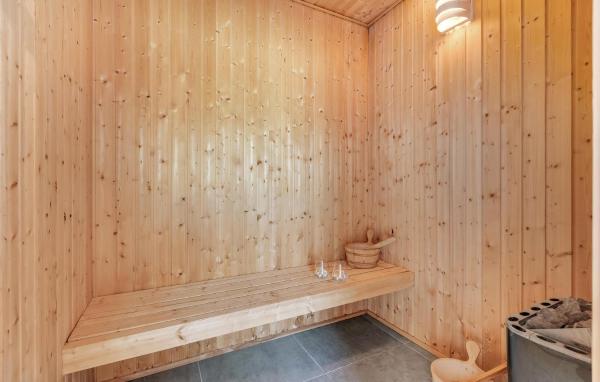 Four-Bedroom Holiday Home Haderslev With A Room Hot Tub 01