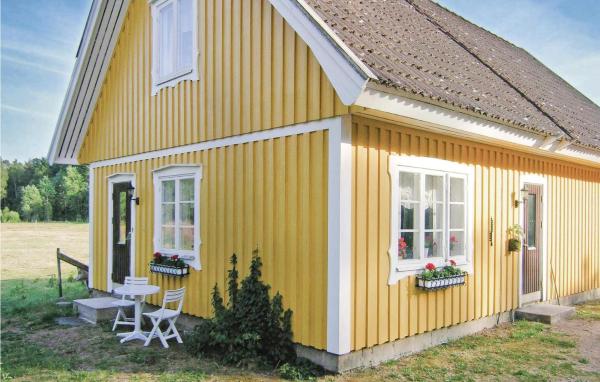 Holiday Home Löväng Strömsnäsbruk, Забронировать Дом для отпуска Kvinnhult Крунуберг