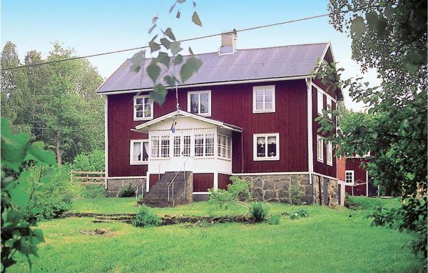 Holiday Home Rödviksnäs Kristdala, Забронировать Дом для отпуска Lämmedal 