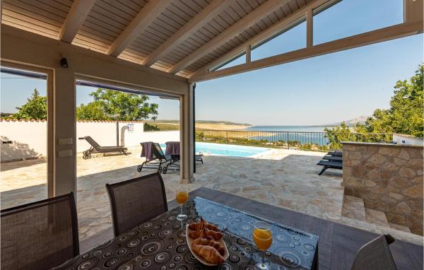 Gorgeous Home In Rovanjska