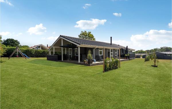 Cozy Home In Juelsminde With Sauna, Забронировать Дом для отпуска Отели Сёндербю с бассейном, Бассейн