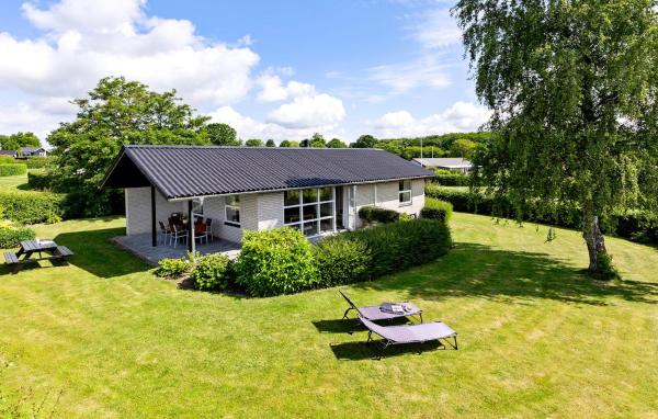 Holiday Home Lundvej Sønderborg Xii, Забронировать Дом для отпуска Vollerup Южная Дания