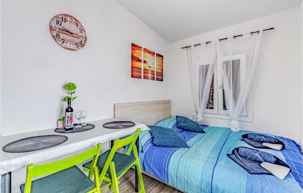 Awesome Home In Potomje With Wifi