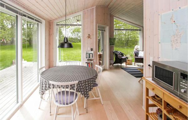 2 Bedroom Pet Friendly Home In Samsø