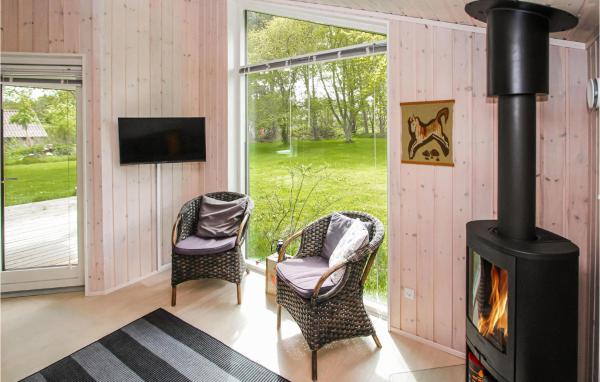 2 Bedroom Pet Friendly Home In Samsø