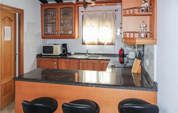 Stunning Home In Tosal