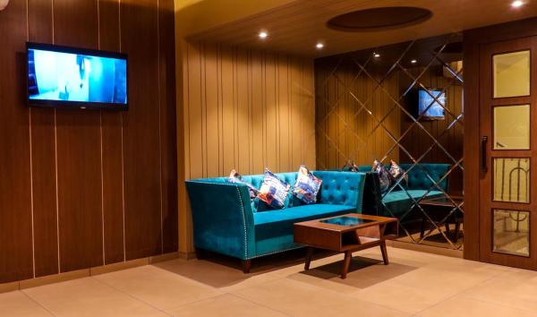 Rudra Shelter Business Hotel