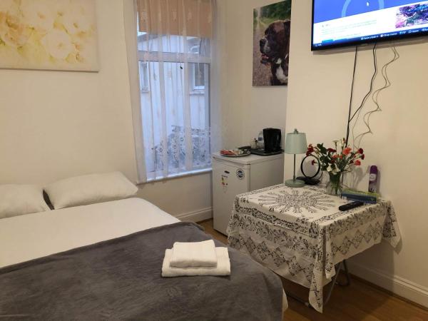 Double Room Central Location 2, Забронировать  Пламстед Большой Лондон