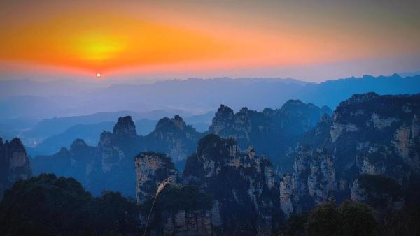 Zhangjiajie JIMO Hotel--New Hotel,Exclusive Location,Free Drop off Service to East Gate of forest park,Free Self-Service Laundry & Drying, Attraction Tickets Serivce in advance, Забронировать  Улинъюань Чжанцзяцзе