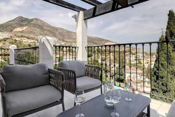 3 Bedroom Semi Detached Villa with Stunning Views, Забронировать Апартаменты/квартира Апартаменты Малаги, Апартаменты/квартира