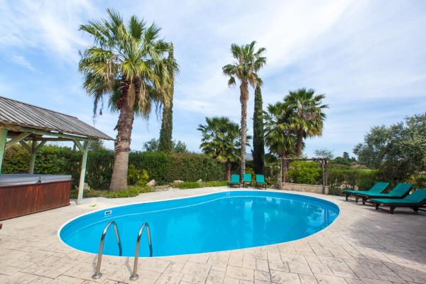 Villa Olive Grove 3, Забронировать  Пафос Пафос