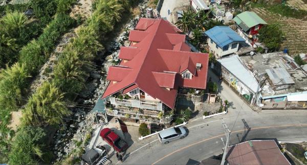 Pinecone Lodge & Restaurant, Забронировать  Кабаян Лусон