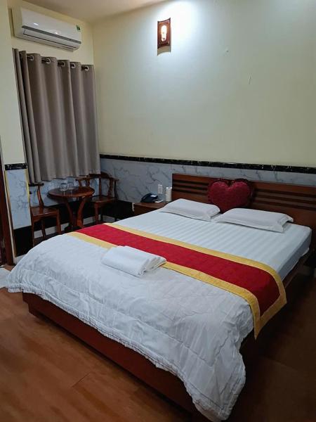 Saigon Night Hotel