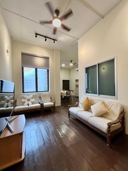 The Neighbour KKB - Rooms with shared bathroom - Whole unit has 4 rooms, Забронировать Отель Куала-Кубу-Бару Селангор