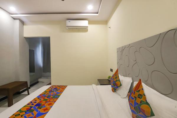 Fabhotel Golden Mist