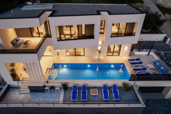 Luxury Villa Sagnia, 4 en-suite bedrooms, sea views, Забронировать Вилла Макарска Biokovo Nature Park