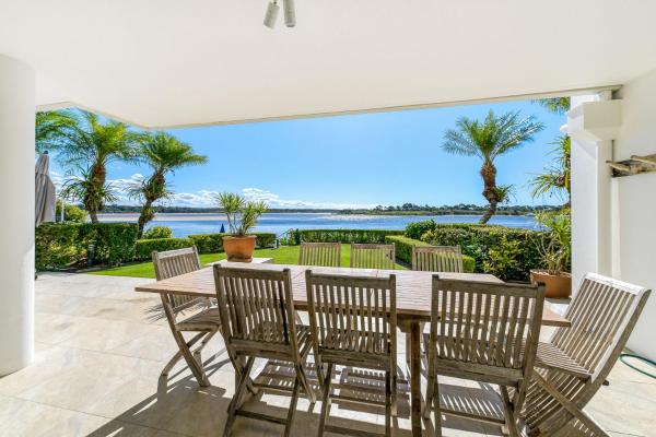 Noosa Quays Waterfront Accomodation