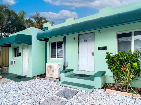 The Oasis, Забронировать  Голливуд Broward County