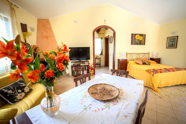 Villa Ottavio - SHARDANAPARTMENTS, Забронировать Вилла Отели Иглесиас с бассейном, Бассейн