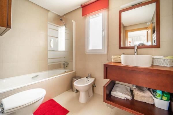 Stunning 2 bedroom townhouse - CE33LT