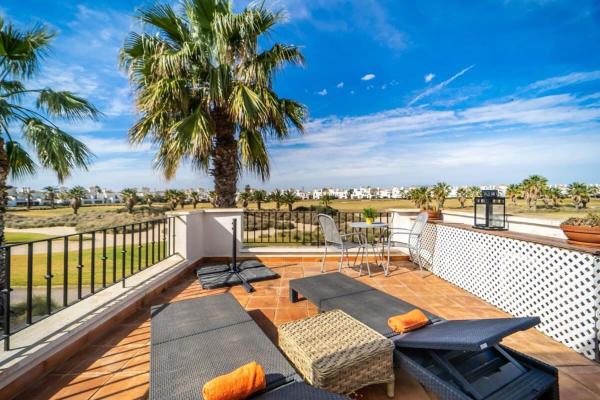 Stunning 2 bedroom townhouse - CE33LT