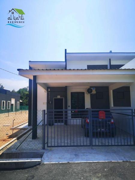 KAHFI Raudhah Homestay @ Pantai Kempadang, Kuantan, Забронировать Дом для отпуска Отели Паханг с парковкой, Парковка